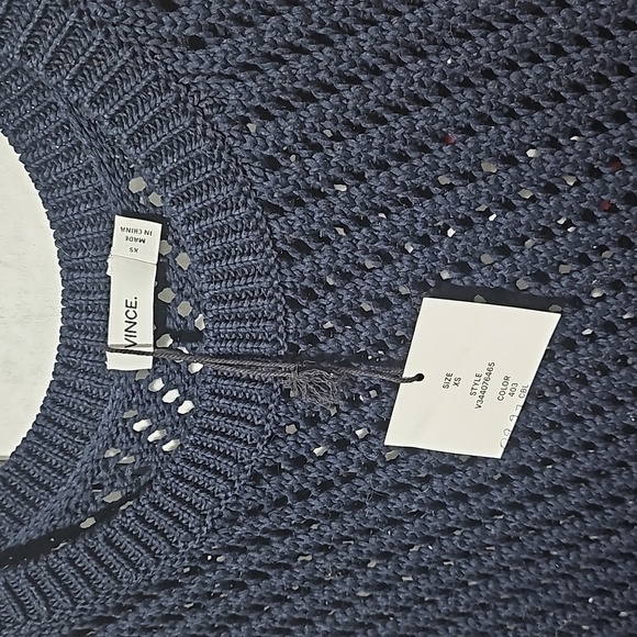 VINCE Sleeveless Mesh Stitched Top XS NWT - Picture 5 of 8